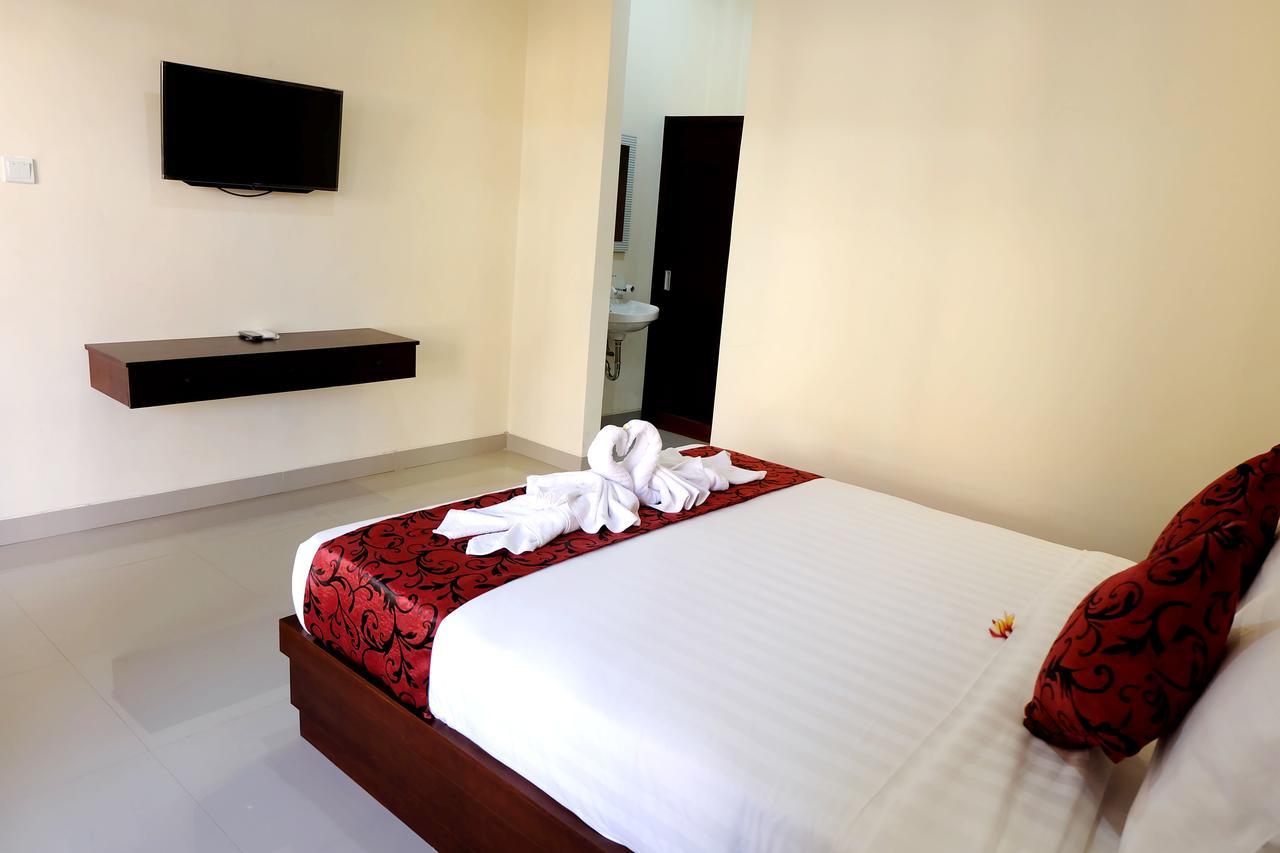 Uluwatu Tom'S Inn Pecatu מראה חיצוני תמונה